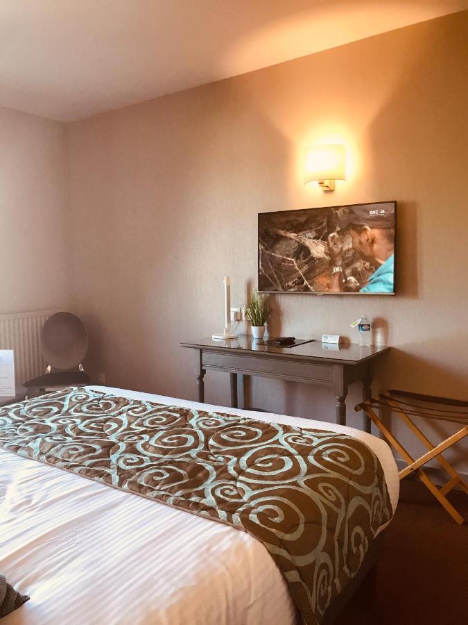 Hotel Le Gue Du Holme Saint-Quentin-sur-le-Homme المظهر الخارجي الصورة